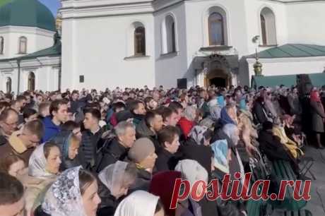 Белорусская церковь предложила монахам Киево-Печерской лавры приютить их. Члены Синода осудили действия украинских властей.