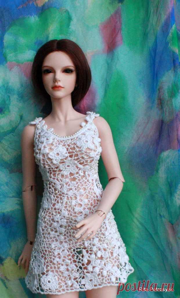 белоснежное платье с жемчугом