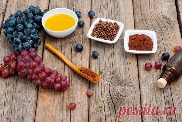 Виноград – один из наиболее вкусных и питательных фруктов. Но пользу можно получить не только от ягод: косточки содержат большое количество ценных микроэлементов, аминокислот и натуральных танинов. Они используются для изготовления пищевых добавок и косметических омолаживающих средств. Экстракт