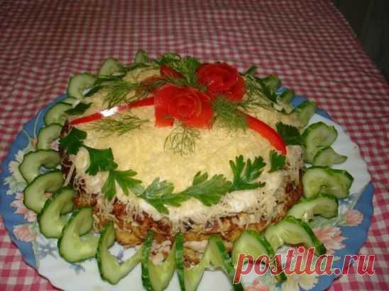 МЯСНОЙ ТОРТ «НАПОЛЕОН». Очень вкусный, можно даже сказать шедевральный мясной торт «Наполеон» раскроет ваши кулинарные таланты на все 100. Удивлению гостей не будет предела. Этот торт вызовет у всех море восхищения. Подробный рецепт смотрите здесь: http://fifila.ru/3d