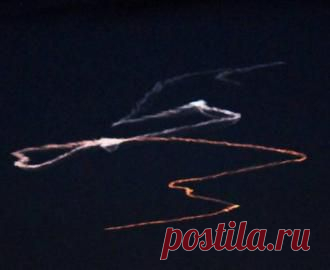 Необычные зигзагообразные "узоры" в небе над Гаваями - НЛО или природа?