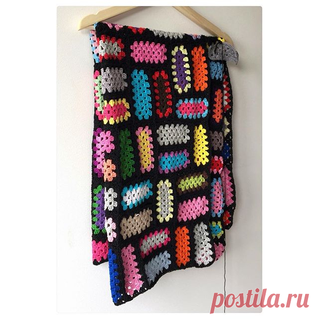 Яркий пледик из 