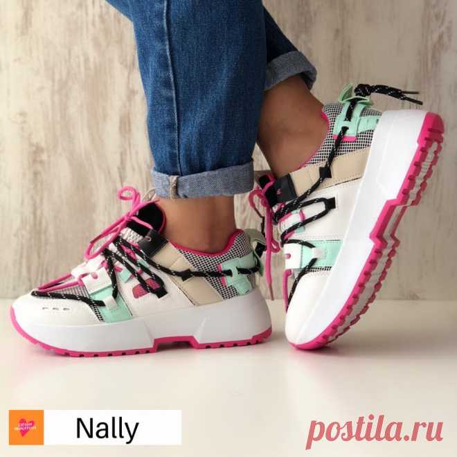 (20+) Facebook