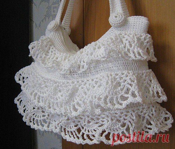 Сумочка с оборками крючком