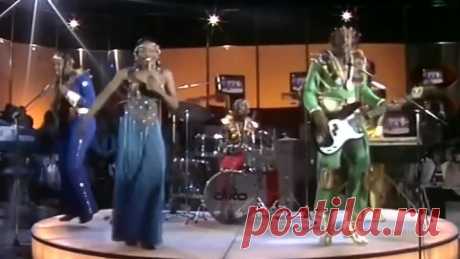 А как на дискотеках мы под неё зажигали! Кто помнит ставит Класс