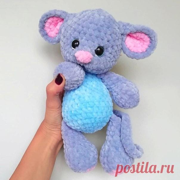 Мышонок крючком. Амигуруми схемы и описания. Автор: @toys_plyushka | IRINELY.ART