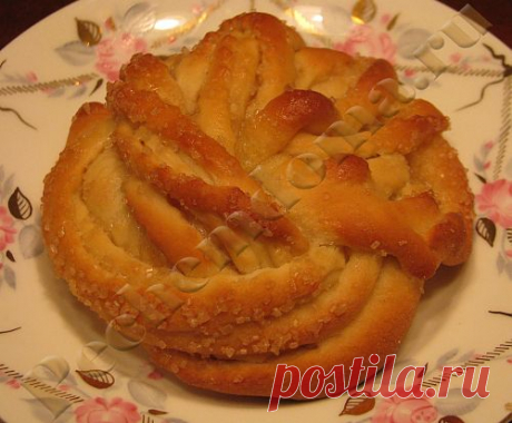 Дрожжевые булочки – цветочки с бананом и шоколадом | Печём дома