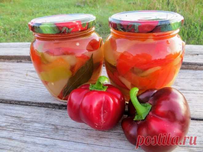 Консервированный перец в сладко-масляной заливке (готовится быстро, есть можно после первого снега)  






Удивительно быстро и также удивительно вкусно! Рецепт консервации перцев, так мы делаем уже несколько лет. Решили поделиться рецептом, готовьте с удовольствием! #ЛетовбанкеХорошо помоем перец …
