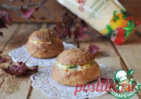 Тёплый салат в булочке - кулинарный рецепт