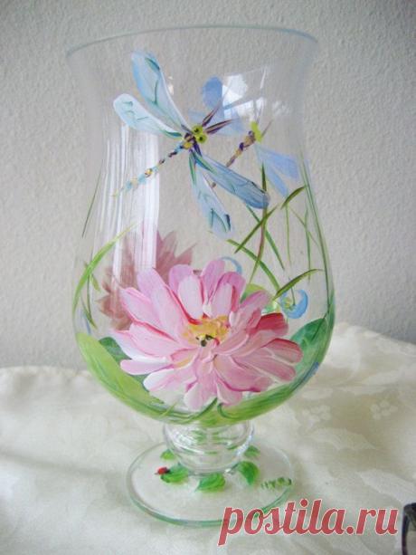 Handpainted glass waterlily hurricane