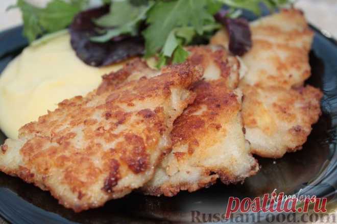 Рецепт: Треска по-китайски на RussianFood.com
Продукты (на 4 порции)	
Филе трески - 900 г
Лук репчатый крупный - 1 шт. (или 2 небольших луковицы) (130 г)
Чеснок - 3-4 зубчика (20 г)
Соус соевый - 3 ст. л. (50 мл)
Водка - 3 ст. л. (50 мл)
Мука рисовая для панировки - 3 ст. л. (100 г) или сколько уйдет
Перечная смесь - по вкусу
Кориандр - по вкусу
Соль - по вкусу
Масло растительное для обжарки - 70-80 г или сколько уйдет