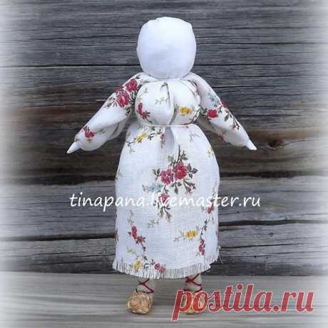Мастерим из ткани очень красивую народную куклу «Рябинка»
