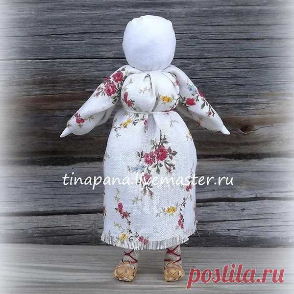 Мастерим из ткани очень красивую народную куклу «Рябинка»