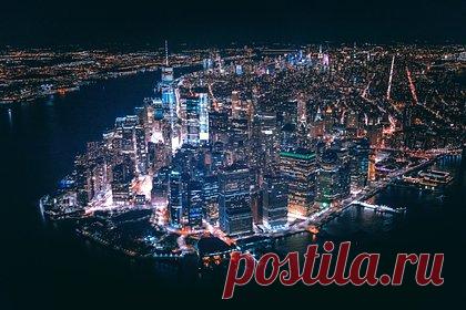 Жителей Нью-Йорка призвали экономить свет и газ из-за холодов. Жителей Нью-Йорка призвали экономить газ, свет и тепло из-за наступления холодов и увеличения нагрузки на сети в регионе. Энергетическая компания Con Edison порекомендовала жителям города использовать бытовые приборы только по мере необходимости, а также устанавливать термостаты на самую низкую комфортную температуру.