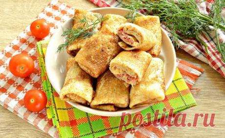 Блины с колбасой - 8 рецептов фаршированных и с припёком Блины с колбасой можно приготовить и на сковороде, и в духовке, и с припёком. А для фарширования можно добавить зелень, сыр, яйца