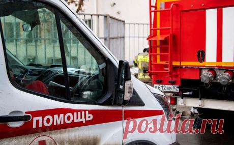 В Крыму госпитализировали четырех эвакуированных после взрыва на складе. Двенадцати жителям Красногвардейского района Крыма, эвакуированным в пункт временного размещения после атаки беспилотника на склад боеприпасов, оказана медицинская помощь, четверо из них госпитализированы, сообщили «РИА Новости» в пресс-службе Минздрава.