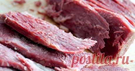 Ученые рассказали, что недоваренное мясо может стать причиной... Новый эксперимент, проведённый учёными Flinders, отмечает вероятность заражения токсоплазмой при использовании в еду недоваренного мяса. Также стоит позаботится о чистоте рук после очищения кошачьих туалетов. Токсоплазма — это бактерия, вызывающая нагноение в сетчатке глаза. Это заболевание...