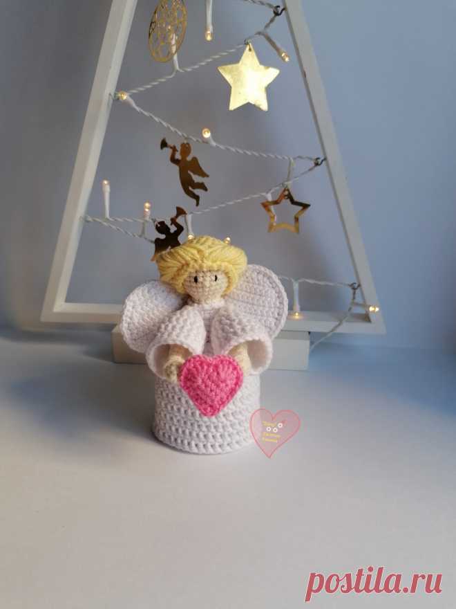 PDF Ангелочек крючком. FREE crochet pattern; Аmigurumi doll patterns. Амигуруми схемы и описания на русском. Вязаные игрушки и поделки своими руками #amimore - ангел на день Святого Валентина, маленький ангелок, рождественский ангелочек, кукла, куколка, девочка, украшение к 14 февраля.