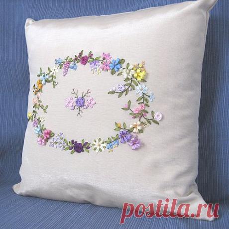 Interesting ideas for decor: Вышивка лентами. Декоративные подушки.Embroidery ribbons. Decorative pillows.