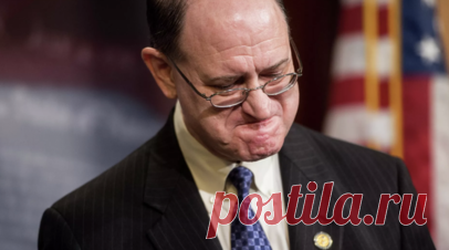 Конгрессмен США Шерман заявил, что эротика в Х попалась ему по вине Маска. Представитель конгрессмена США Брэда Шермана, замеченного за просмотром эротических фото в Х во время полёта в самолёте, объяснил появление соответствующих кадров в соцсетях. Читать далее