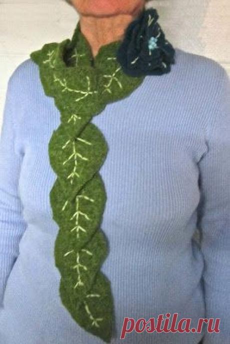 Уют, чистота, комфорт и креатив!: Цветочное боа из фетра