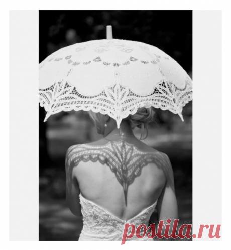 Фото со свадебным зонтиком
