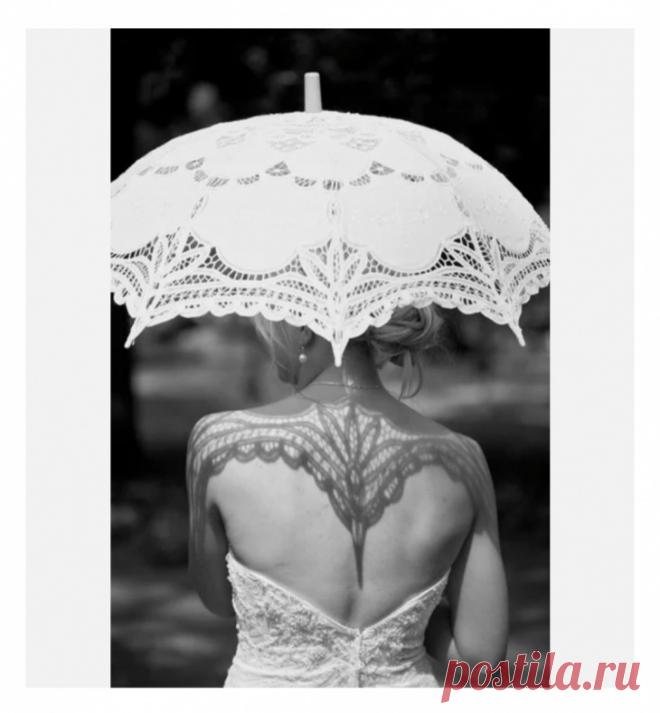 Фото со свадебным зонтиком