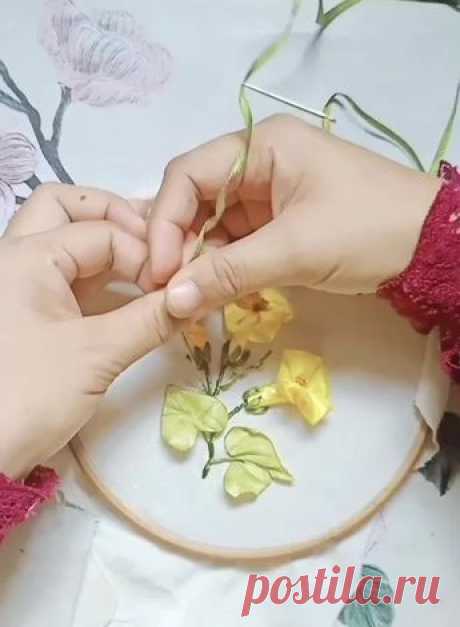 122K views · 2.3K reactions | Yellow Trumpet Ribbon Embroidery Tutorial 🌿 | How to make ribbon embroidery craft with design of yellow trumpet flower #embroidery #ribbonembroidery #embroideryforbeginners #sulampita | By Asnimar Embroidery | Ouch. ~ like that. But. dot com Hmm But. Ouch. Hei ~ hmm. Hmm Ouch.