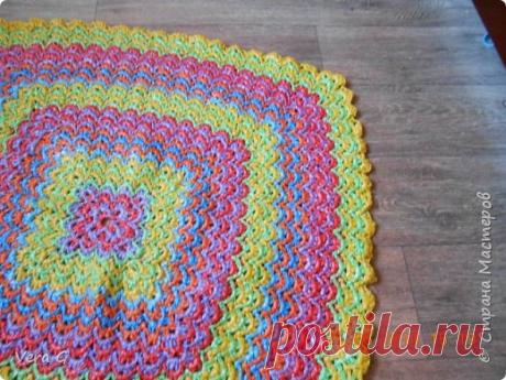 вязанный коврик из мусорных пакетов в технике барджелло | Страна Мастеров