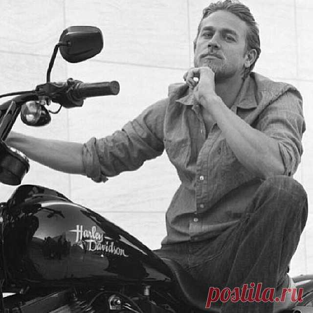 Чарли Ханнэм