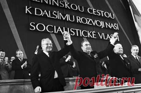 50 лет со дня прихода к власти.
фото из архива ИТАР ТАСС.