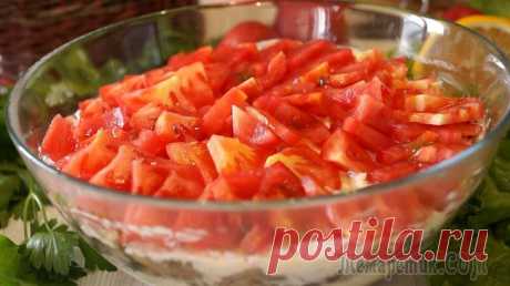 Этот чудо салат никогда не надоест! Потрясающе вкусный и необычный! Салат с Грибами и копченой курицей. На праздничном столе конкурентов у этого блюда не будет! Вкус просто потрясающий. Сочный, с нежной текстурой, придется по вкусу всем без исключения, а при желании е...