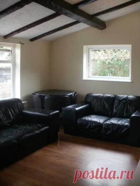Nice staying in Forest Cottage - Review of Edge of Forest Cottage, Buckhurst Hill - TripAdvisor