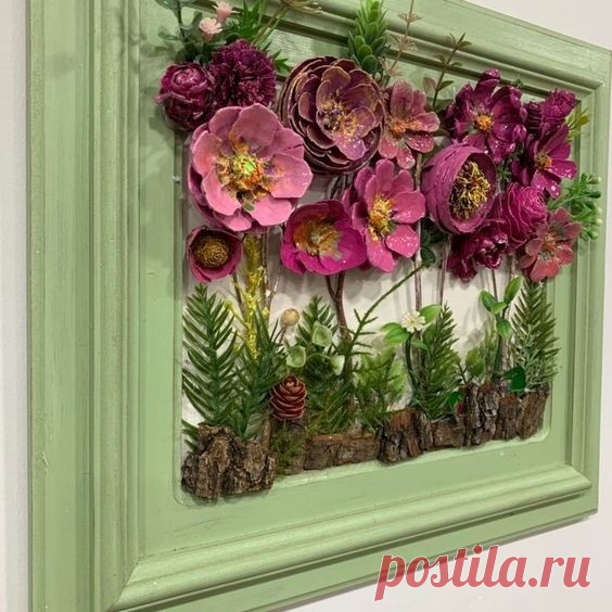 ​Цветы из шишек