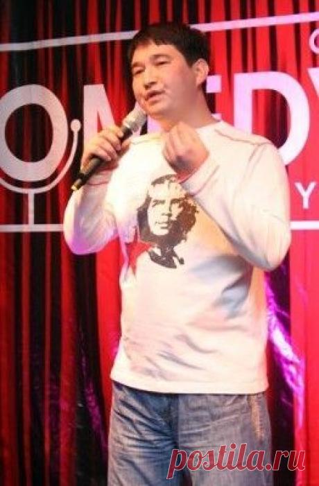 Товарищ Байрамов | Биография