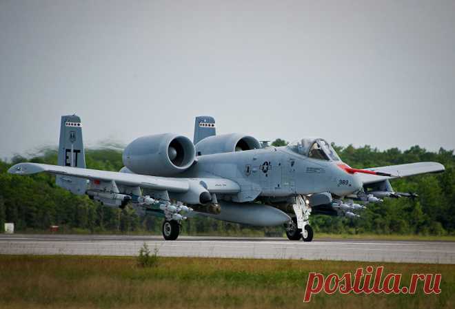 Американский штурмовик A-10 Thunderbolt II (A-10 Тандерболт II)