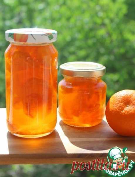 Варенье-десерт "Мандарины с коньяком"

Это варенье-десерт, великолепная добавка к тортам, десертам, коктейлям - добавить в пропитку бисквита, добавить в мороженое, сделать коктейль неповторимым, добавить в крем, добавить в морс - это универсальная добавка. Минимум усилий - максимум результат. Спиртное испаряется, остается лишь тонкая нотка послевкусия. В рецепте используются мини-мандарины, таковых не нашла, но взяла самые малюсенькие. Пробуем? Идея принадлежит podsousom.
...