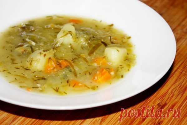Куриный суп с солеными огурцами