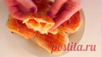 Наши вкусные сдобные пирожки, запеченные в духовке, Готовы! Это действительно очень простой. быстрый, вкусный, а еще — бюджетный вариант