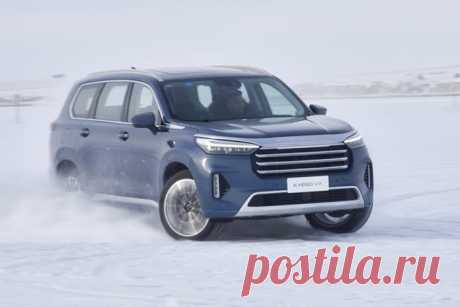 Кроссовер Exeed VX привезут в Россию до мировой премьеры, но не понятно, с какой коробкой На автосалоне в Гуанчжоу прошлой осенью был представлен концепт Exeed VX. Серийную модель должны были показать весной 2020 года на салоне в Пекине, однако мировую премьеру перенесли, а вот запуск в Ро