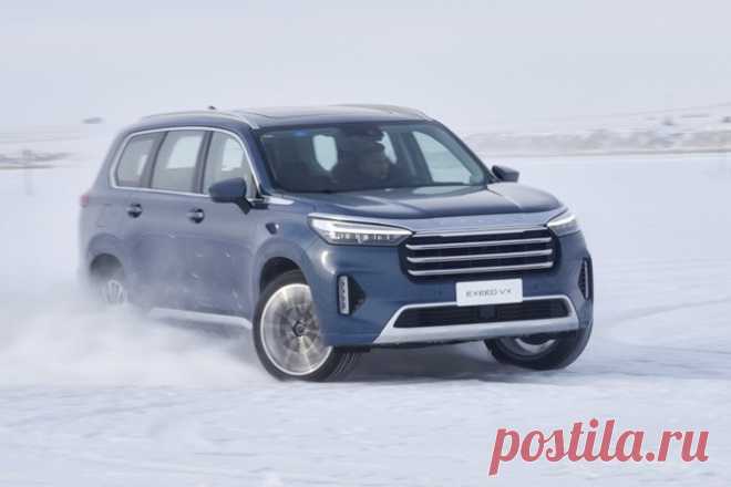 Кроссовер Exeed VX привезут в Россию до мировой премьеры, но не понятно, с какой коробкой На автосалоне в Гуанчжоу прошлой осенью был представлен концепт Exeed VX. Серийную модель должны были показать весной 2020 года на салоне в Пекине, однако мировую премьеру перенесли, а вот запуск в Ро