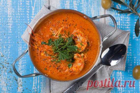 Греческая закуска Саганаки из креветок с соусом>>>Креветки тигровые
-200 г
==Сыр Фета
-150 г
==Водка анисовая
-50 г
==Чеснок
-1 зубчик
==Помидоры
-2-3 шт.
==Орегано
-по вкусу
==Петрушка
-5-6 веточек
==Соль
-по вкусу
==Масло оливковое
-1 ст.л.
==Перец черный молотый
-по вкусу
==Лук репчатый
-1 шт.
==Перец чили молотый
-по вкусу