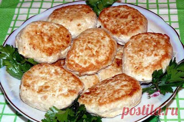 ТОП - 10 рецептов изумительных котлет

1. Куриные котлеты с грибами
2. Котлеты куриные рубленные с адыгейским сыром
3. Котлеты из индейки
4. Котлеты из капусты с сыром
5. Мясные котлеты
6. Куриные котлеты «Нежные»
7.Котлета рубленная 