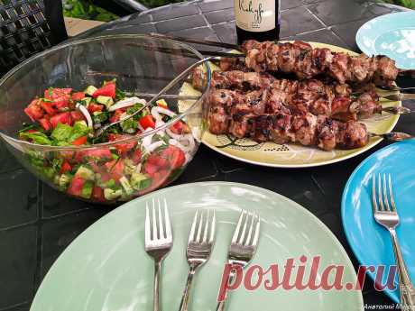 Свиной шашлык я готовлю редко, потому что вкусно очень | Дневник отчаянных пенсионеров | Дзен