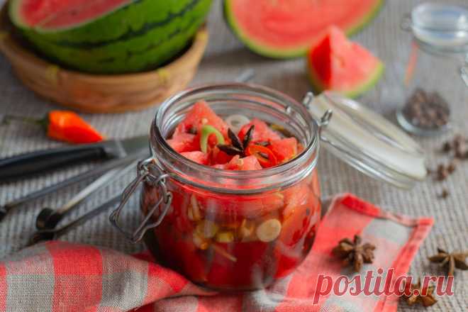 Острый маринованный арбуз — пикантная закуска к мясу. Пошаговый рецепт с фото — Ботаничка.ru