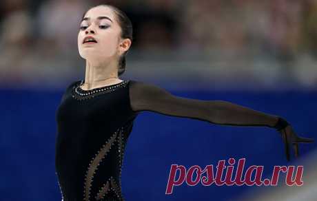 Фигуристка Петросян рассказала о планах поработать над исполнением четверного риттбергера. В воскресенье спортсменка упала с четверного риттбергера во время исполнения произвольной программы на контрольных прокатах в Москве
