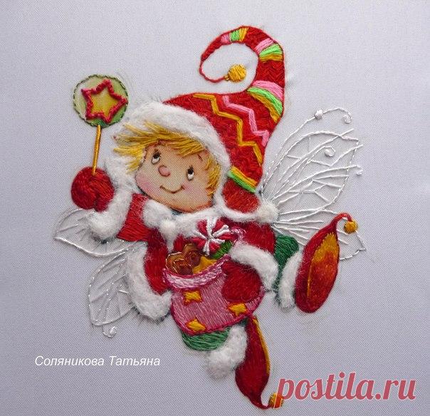 Здравствуйте мои дорогие , ДРУЗЬЯ!!!!!
Я завершила работать над вторым гномиком. И снова новые приемы художественная гладь, приваливание шерсти, вышивка швом 