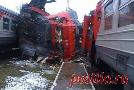 В Подмосковье неизвестный угнал электричку и врезался в поезд - Газета.Ru | Новости