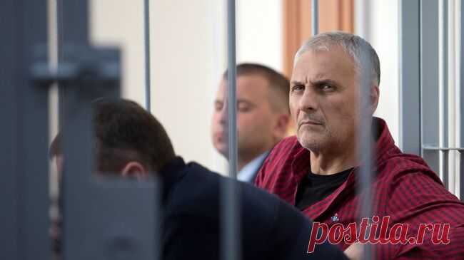 Хорошавин ежемесячно отправляет деньги, чтобы погасить штраф