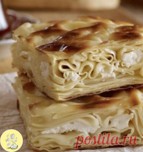 Ачма с творогом. Очень вкусно!
на 100грамм - 132.61 ккалБ/Ж/У - 10.96/3.96/13.18

Ингредиенты:
Лаваш армянский - 2 шт.
Творог 0% - 500 гр.
Сыр Сулугуни - 200 гр.
Кефир 3.2% - 400 мл.
Укроп - 40 гр.
Соль - 1 ч. л.

Приготовление:
На крупной терке измельчить сыр, добавить его к творогу, посолить и хорошо перемешать.
Нарезать лаваш на одинаковые по размеру пласты.
Вылолжить первый лист лаваша на глубокий противень и смазать кефиром.
Выложить творожно-сырную начинку.
Следующий...